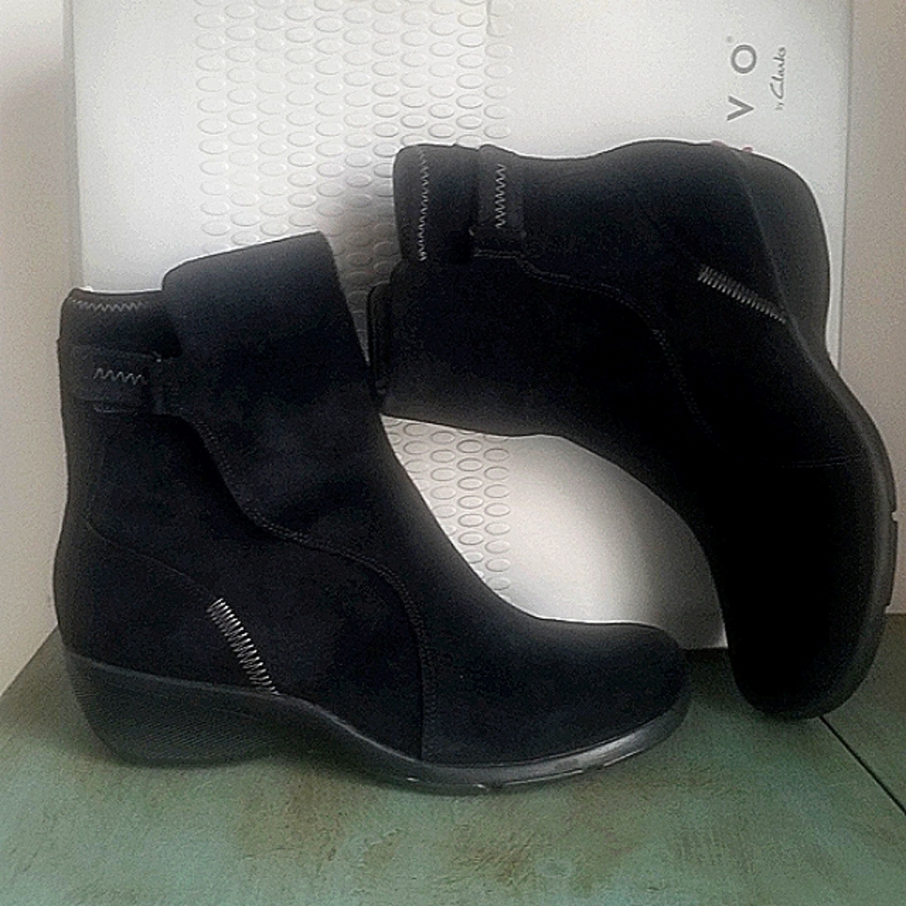 Clark's Privo Kinsy Black Nubuck Boots 9